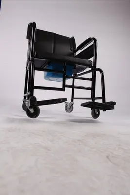Medikaltec Klozetli Katlanabilir Tekerlekli Sandalye
