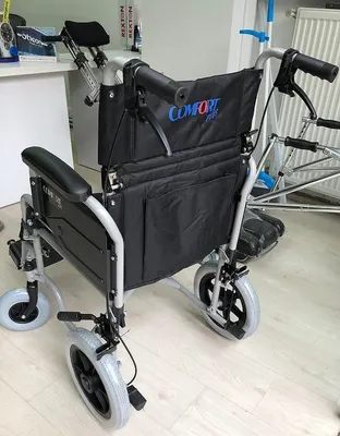 Dm-327 mini özellikli transfer tekerlekli sandalyesi
