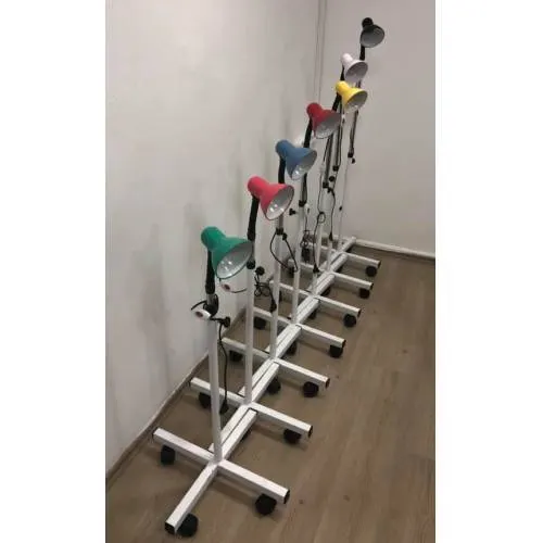 Seyyar muayene lambası reflektör 4 tekerlekli boy ayarlı işık kaynağı
